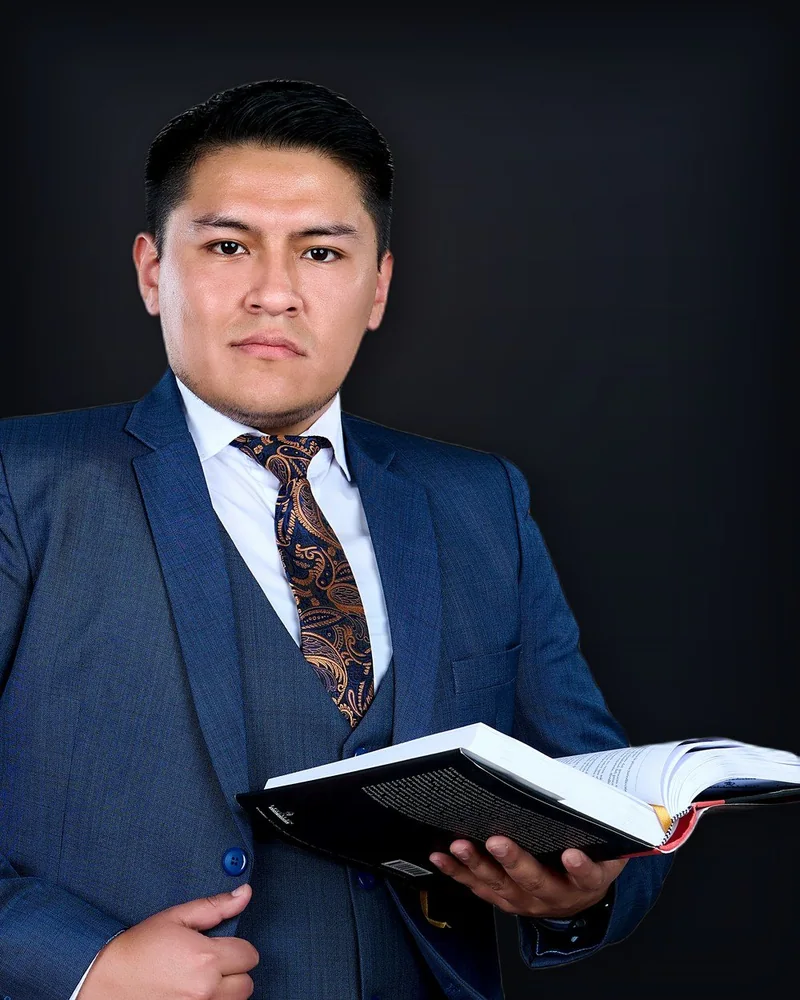 Raphael Otárola Molina, abogado tributarista